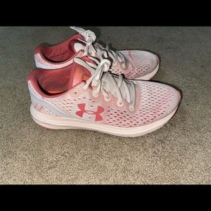 Under Armour tennis shoes